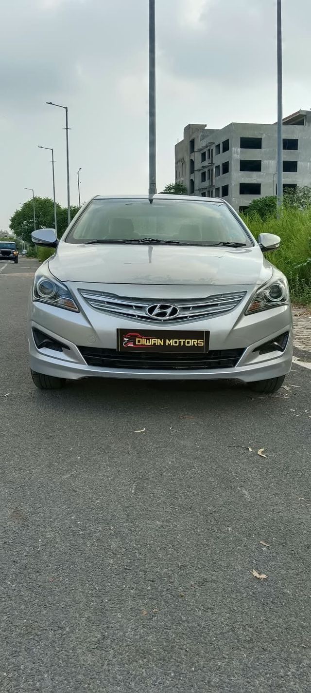 Hyundai Verna 1.6 VTVT AT SX Second-hand 2016 Hyundai Verna 1.6 VTVT AT SX for sale in New Delhi