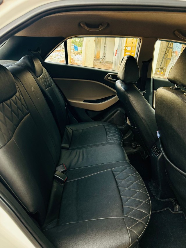 Second-hand 2017 Hyundai i20 Asta 1.2 for sale in Bangalore-6