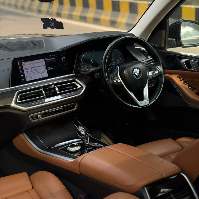 Second-hand 2020 BMW X5 xDrive 30d xLine for sale in Noida-10