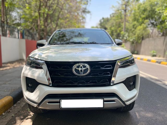 Toyota Fortuner 4X2 Diesel AT Second-hand 2024 Toyota Fortuner 4X2 Diesel AT for sale in New Delhi