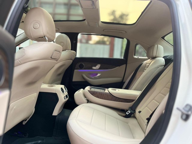 Second-hand 2018 Mercedes-Benz E-Class Expression E 220 d BSIV for sale in New Delhi-12