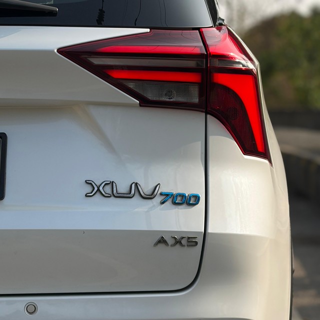 Second-hand 2023 Mahindra XUV700 AX5 AT BSVI for sale in Noida-20