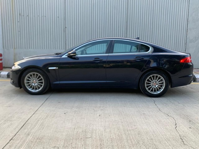 Jaguar XF 2.0 Litre Petrol Second-hand 2014 Jaguar XF 2.0 Litre Petrol for sale in New Delhi-3