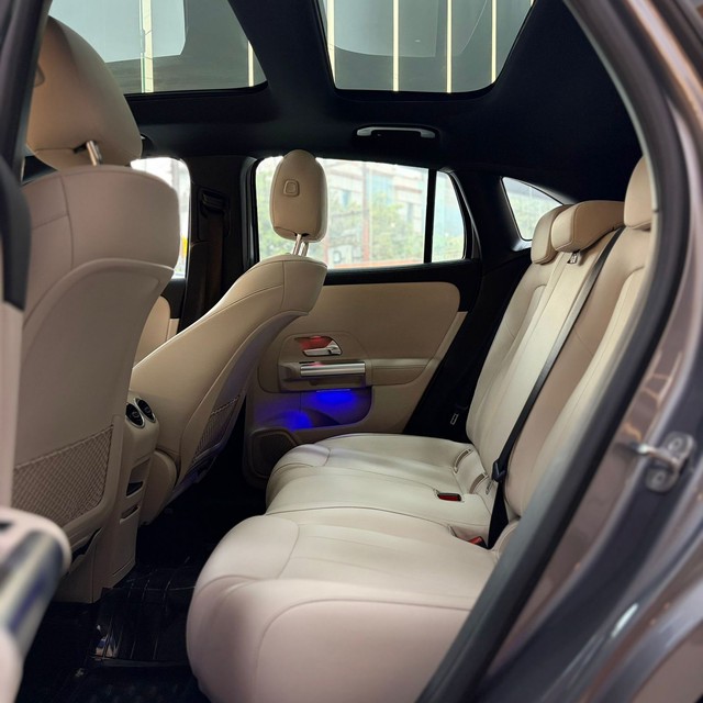 Second-hand 2023 Mercedes-Benz GLA 200 BSVI for sale in Noida-9