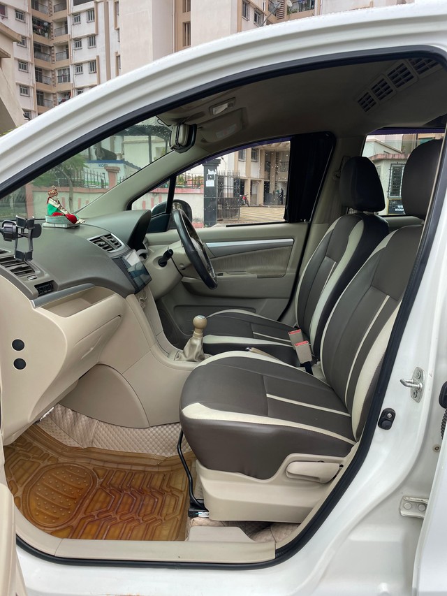 Second-hand 2012 Maruti Ertiga ZXI for sale in Mumbai-9