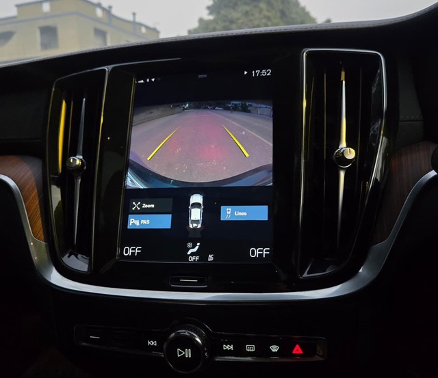 Second-hand 2021 Volvo S60 T4 Inscription for sale in New Delhi-8