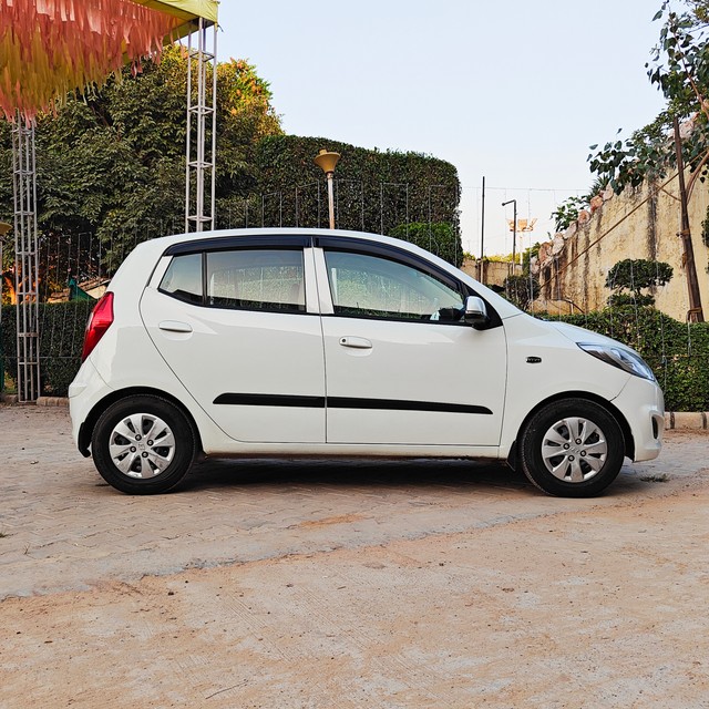 Second-hand 2012 Hyundai i10 Magna for sale in Gurgaon-1