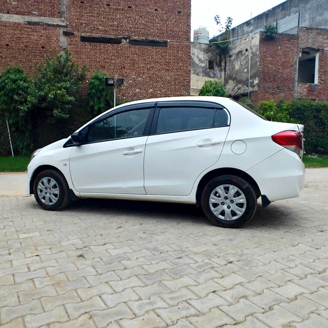 Honda Amaze S i-Vtech Second-hand 2014 Honda Amaze S i-Vtech for sale in Gurgaon-8