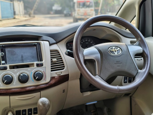 Second-hand 2014 Toyota Innova 2.5 G (Diesel) 8 Seater BS IV for sale in Mumbai-12