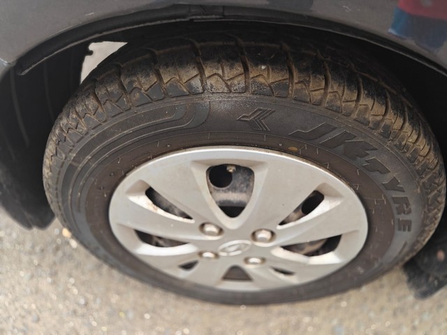 Second-hand 2011 Hyundai i10 Magna for sale in Mumbai-5