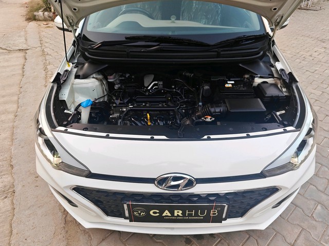 Second-hand 2019 Hyundai i20 Petrol CVT Asta for sale in Gurgaon-7