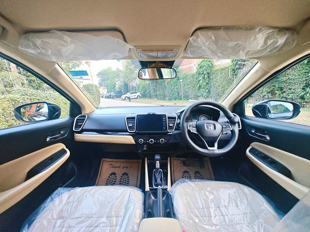 Second-hand 2025 Honda City V Apex Edition CVT for sale in Gurgaon-16