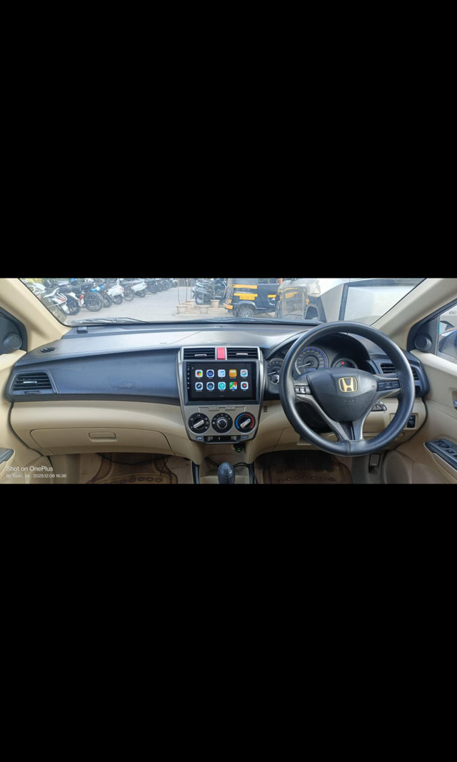 Second-hand 2013 Honda City V MT for sale in Pune-8