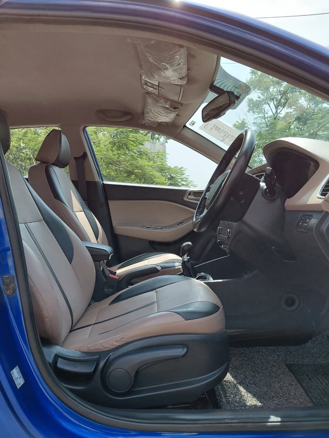 Second-hand 2015 Hyundai i20 Asta 1.2 for sale in Mumbai-17