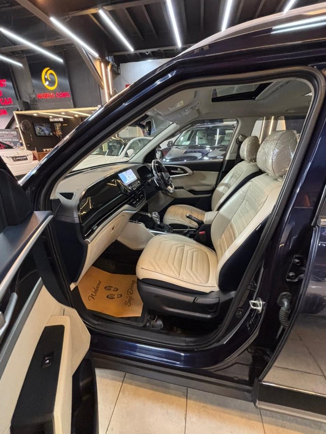 Second-hand 2022 Kia Carens Luxury Plus Diesel AT 6 STR BSVI for sale in Nashik-4