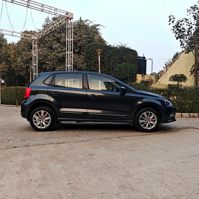 Volkswagen Polo 1.2 MPI Highline Second-hand 2017 Volkswagen Polo 1.2 MPI Highline for sale in Gurgaon-1