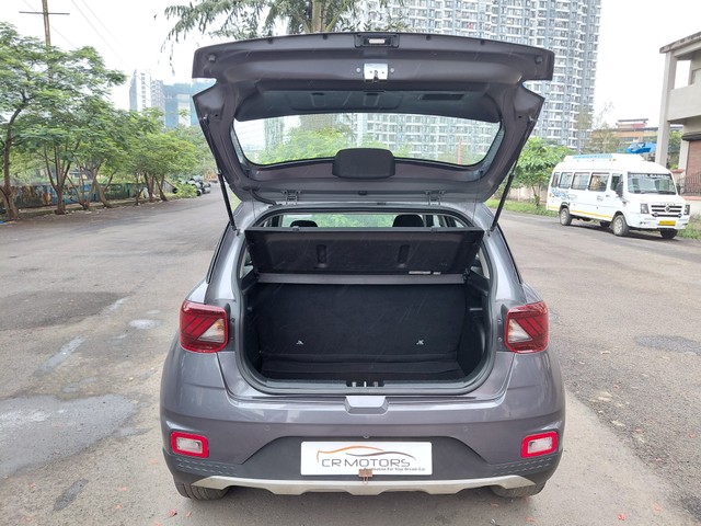 Second-hand 2019 Hyundai Venue SX Plus Turbo DCT BSIV for sale in Mumbai-9