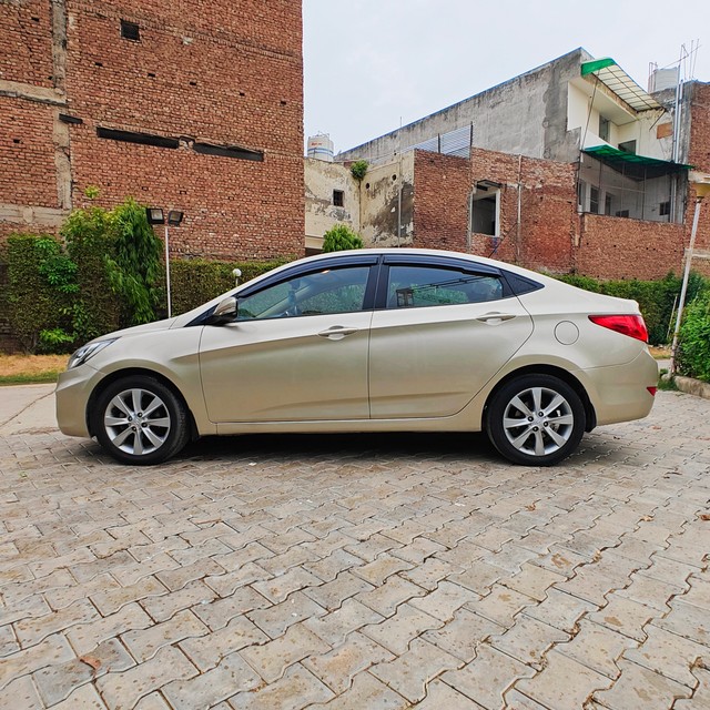Second-hand 2013 Hyundai Verna 1.6 SX VTVT for sale in Gurgaon-3