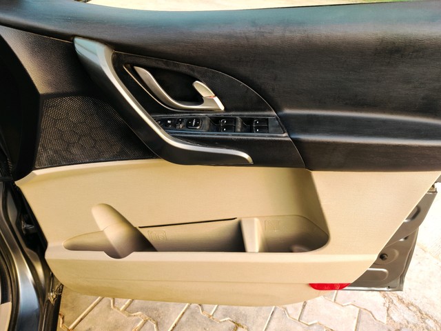 Second-hand 2018 Mahindra XUV500 W10 1.99 mHawk for sale in Gurgaon-8