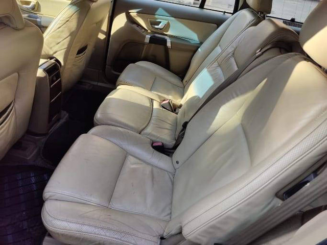 Second-hand 2010 Volvo XC90 D5 AT AWD for sale in Pune-8