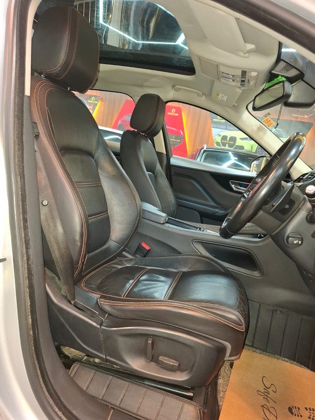 Second-hand 2018 Jaguar F-Pace Prestige 2.0 AWD for sale in Mumbai-11