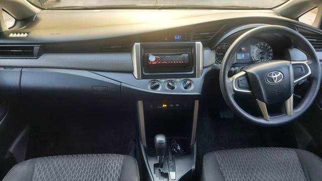 Second-hand 2016 Toyota Innova Crysta 2.8 GX AT BSIV for sale in Hyderabad-19