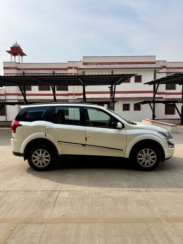 Second-hand 2021 Mahindra XUV500 W9 for sale in Jaipur-1