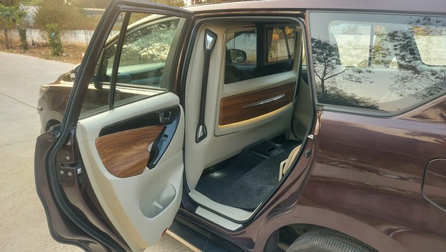 Second-hand 2016 Toyota Innova Crysta 2.8 GX AT BSIV for sale in Hyderabad-12