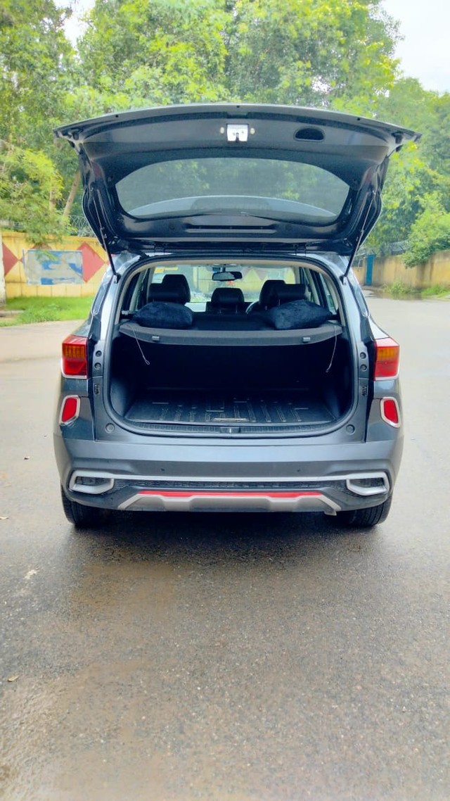 Second-hand 2022 Kia Seltos GTX Plus DCT for sale in New Delhi-18