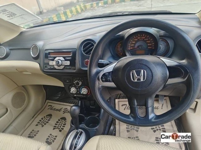 Second-hand 2014 Honda Amaze S AT i-Vtech for sale in Noida-7