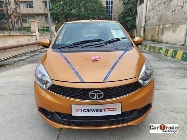 Tata Tiago 1.2 Revotron XT Option Second-hand 2017 Tata Tiago 1.2 Revotron XT Option for sale in Noida