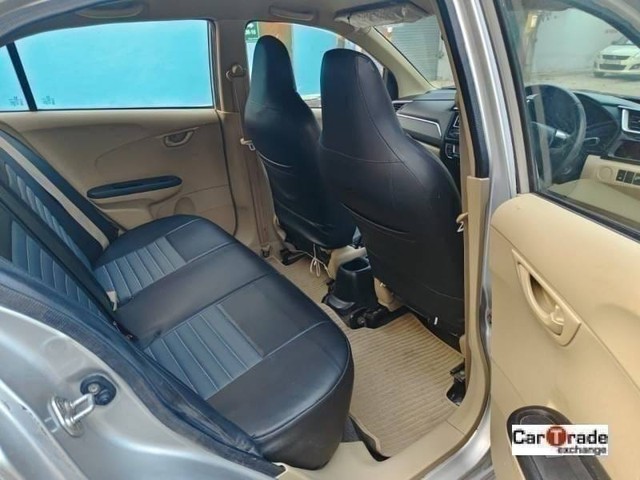 Second-hand 2017 Honda Amaze S i-VTEC for sale in Noida-11