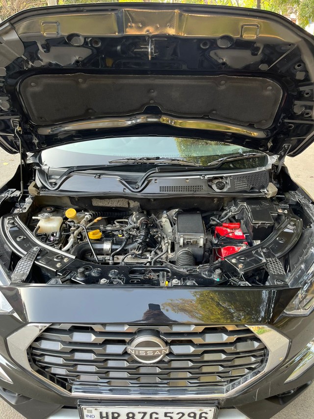 Second-hand 2022 Nissan Magnite Turbo CVT XV Executive BSVI for sale in New Delhi-6