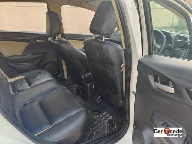 Honda Jazz 1.2 S i VTEC Second-hand 2015 Honda Jazz 1.2 S i VTEC for sale in Noida-12