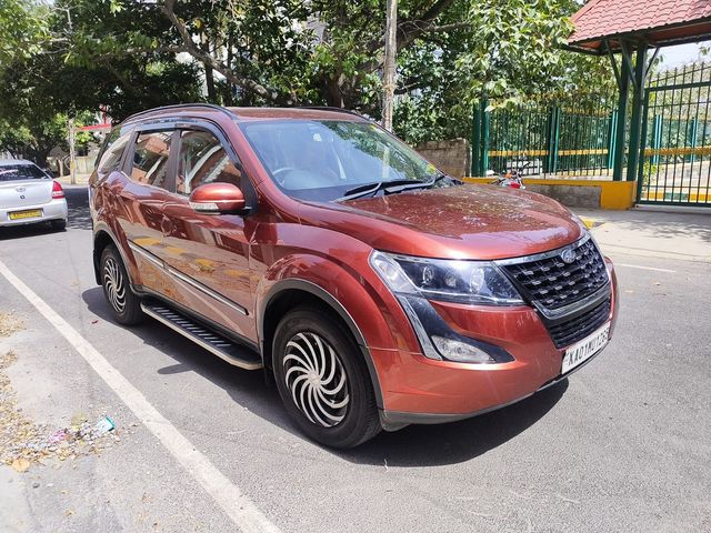 Mahindra XUV500 W7 AT BSIV Second-hand 2019 Mahindra XUV500 W7 AT BSIV for sale in Bangalore