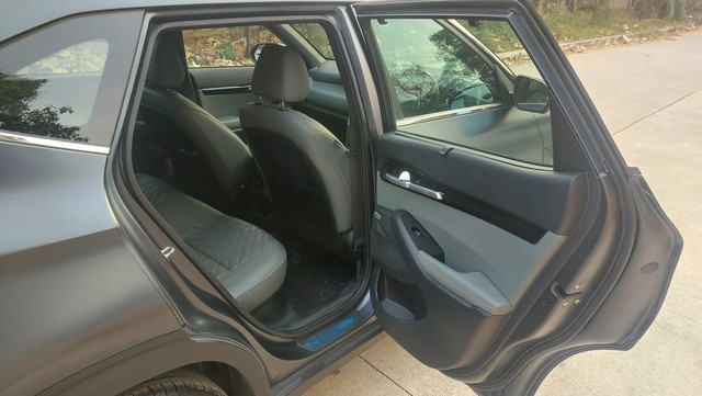 Kia Seltos X-Line Turbo DCT Second-hand 2024 Kia Seltos X-Line Turbo DCT for sale in Hyderabad-10