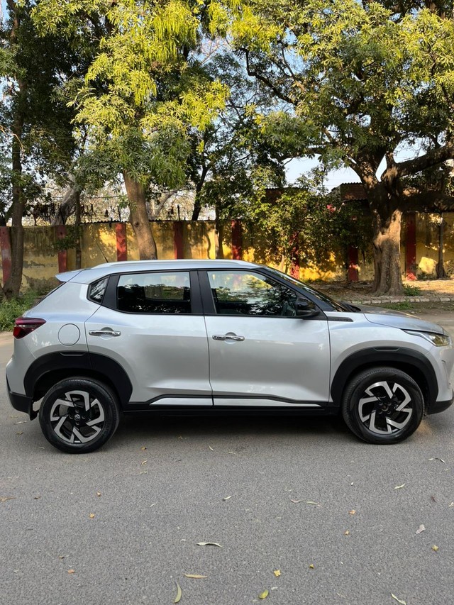 Second-hand 2021 Nissan Magnite Turbo CVT XV Executive BSVI for sale in New Delhi-1