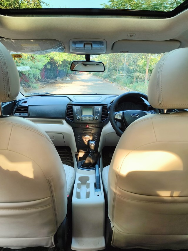 Second-hand 2021 Mahindra XUV300 W6 Diesel BSVI for sale in New Delhi-10