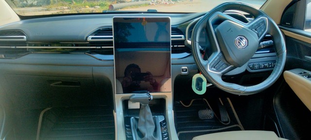 Second-hand 2023 MG Hector 1.5 Turbo Sharp pro CVT BSVI for sale in New Delhi-9