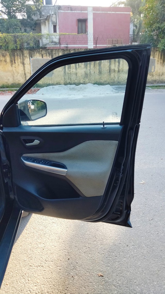 Nissan Magnite Turbo CVT XV Executive BSVI Second-hand 2022 Nissan Magnite Turbo CVT XV Executive BSVI for sale in New Delhi-8