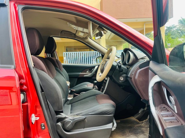 Second-hand 2012 Mahindra XUV500 W8 FWD for sale in Bangalore-12