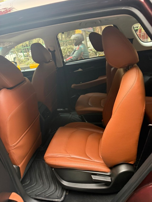 Second-hand 2021 MG Hector Plus Sharp CVT for sale in New Delhi-6