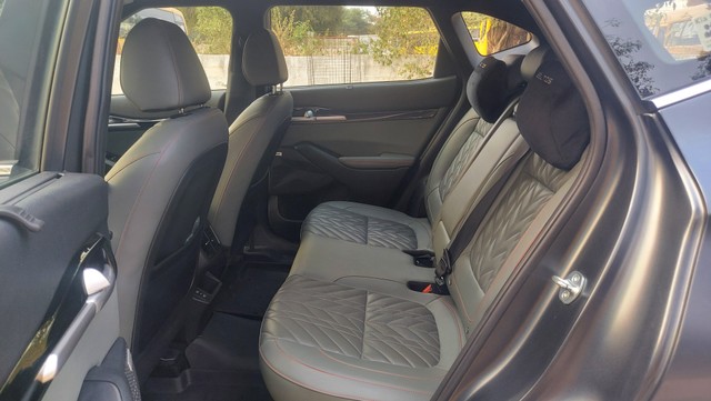 Kia Seltos X-Line Turbo DCT Second-hand 2024 Kia Seltos X-Line Turbo DCT for sale in Hyderabad-15