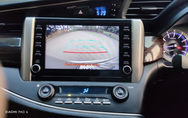 Second-hand 2022 Toyota Innova Crysta 2.7 ZX 7 STR AT for sale in New Delhi-12