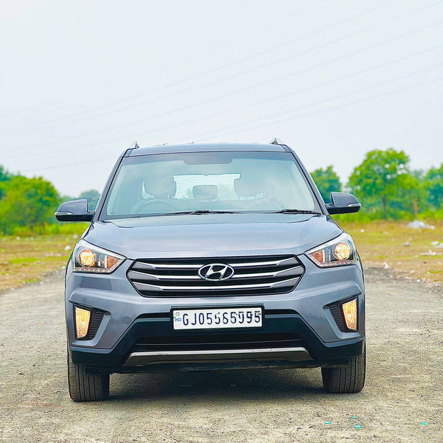 https://images10.gaadi.com/usedcar_image/RP1A.200720.012/original/79b0ad69-a119-41a2-a927-f9e23b7c4eb8.heic?imwidth=6402