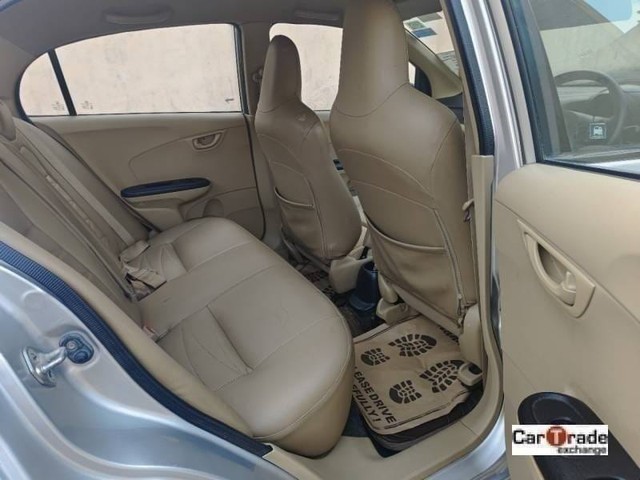 Second-hand 2014 Honda Amaze S AT i-Vtech for sale in Noida-10