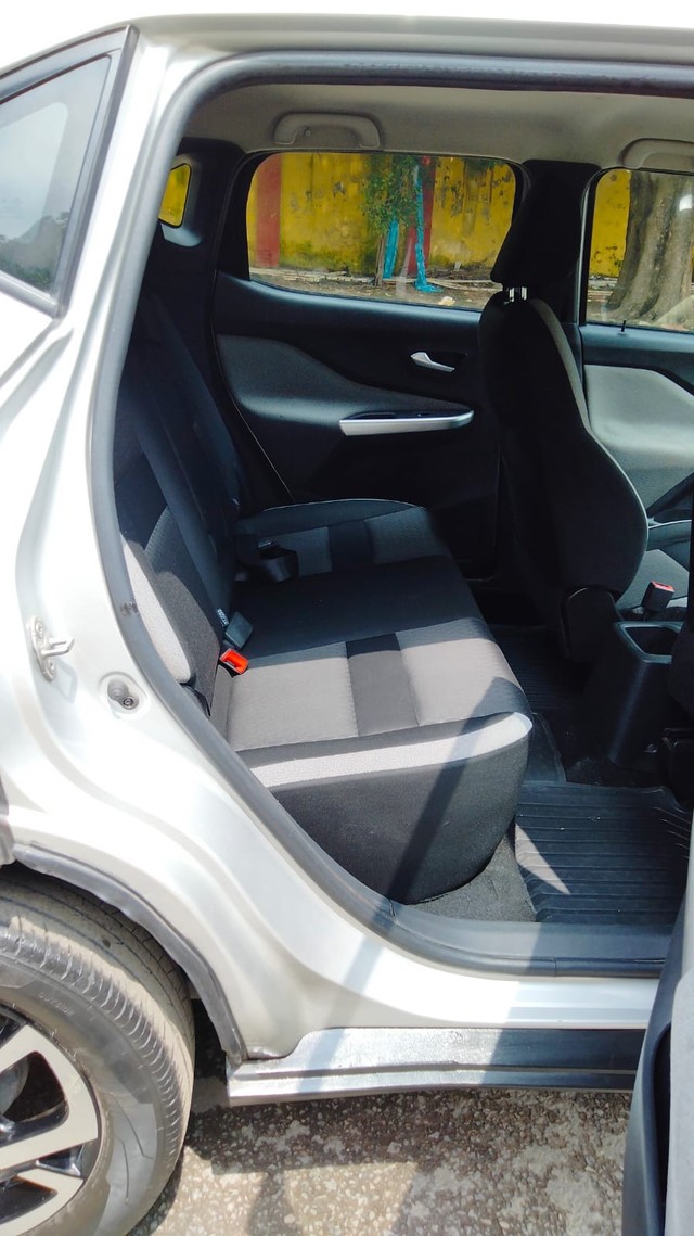 Second-hand 2021 Nissan Magnite Turbo CVT XV Premium Opt BSVI for sale in New Delhi-9