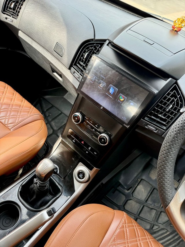 Second-hand 2021 Mahindra XUV500 W9 for sale in Jaipur-6