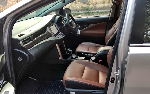 Second-hand 2022 Toyota Innova Crysta 2.7 ZX 7 STR AT for sale in New Delhi-13