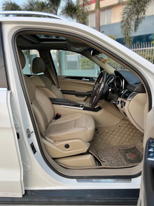 Second-hand 2014 Mercedes-Benz M-Class ML 250 CDI for sale in Pune-12